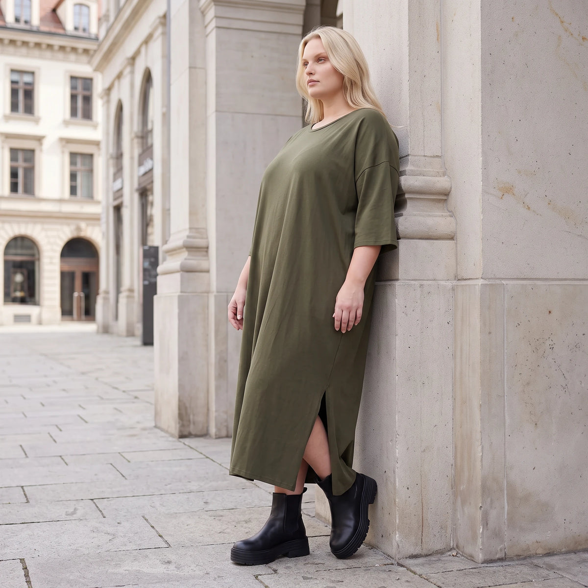 Khaki Lyocellkleid in A-Linie mit Rundhalsausschnitt und V-Ausschnitt mit Seitentaschen
