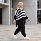 Warmes Strickshirt in weichem Stretchstrick mit V-Ausschnitt in kastiger Destroyedoptik