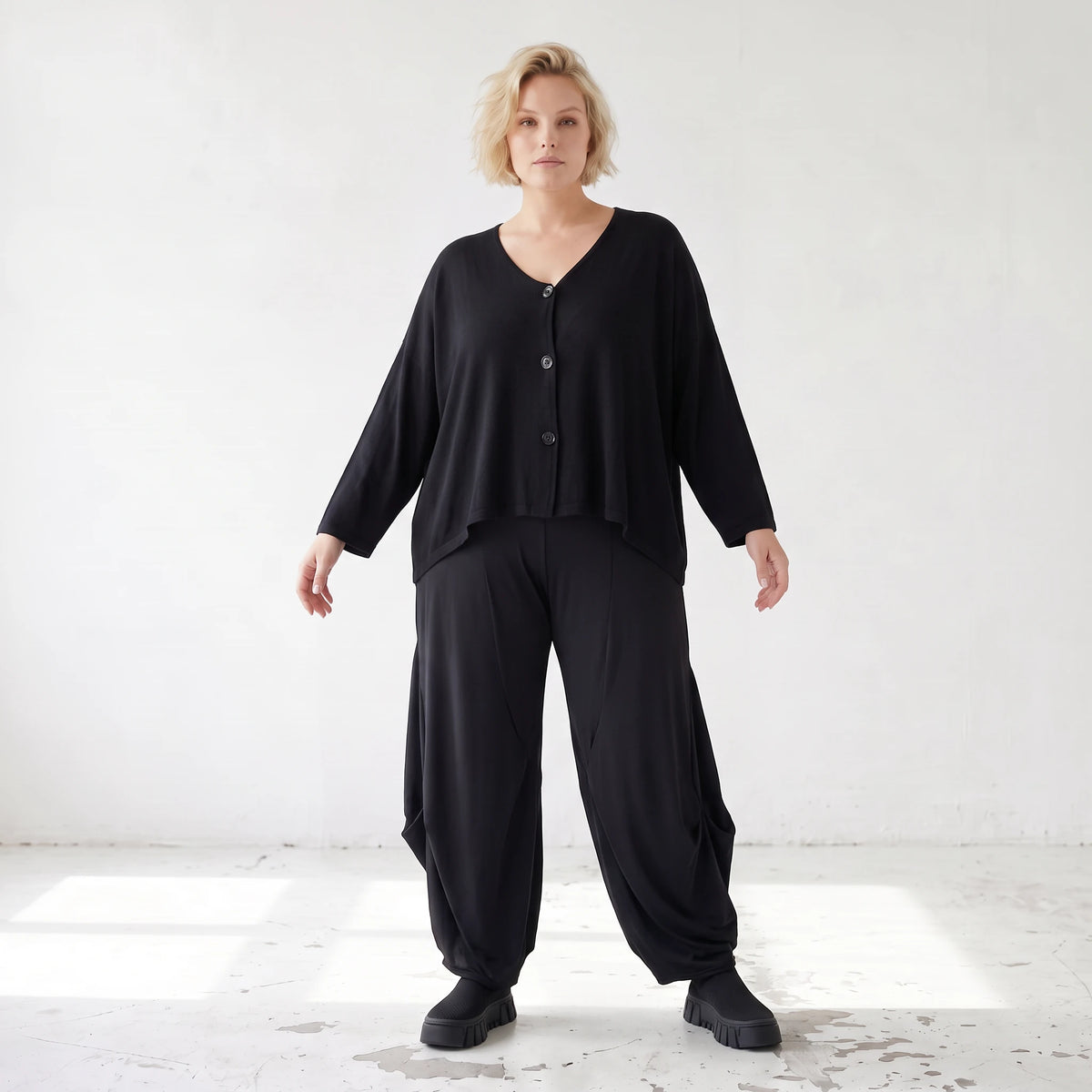 Ballonhose aus Slinky mit Stretch weites Bein als Schlupfhose fließend und elegant edel