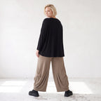 Ballonhose in Camel aus Slinkystoff mit Stretch in weiter Form für Alltag und Büro Look