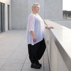 Leichtes Chiffonshirt in Weiss mit Rundhalsausschnitt 3/4-Arm und transparenter A-Linie