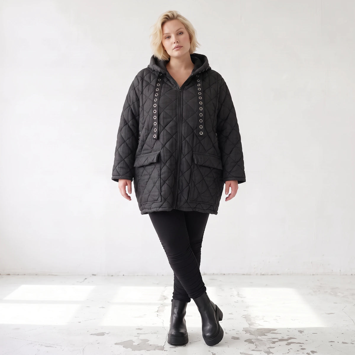 Gefütterte schwarze Kapuzenjacke im Denimlook mit geradem Schnitt warme Winterjacke