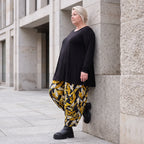 Ballonhose aus dehnbarem Romanit Jersey in Schwarz/Gelb mit weitem Hosenbein lässig
