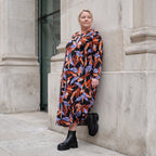 Weiches Romanitjerseykleid in Schwarz/Orange mit Ballonform Langarm Rundhalsausschnitt