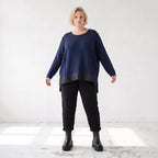 Wintershirt in Navy aus Strick mit Stretch Memorytaft Seitenschlitzen und Zipfelsaum