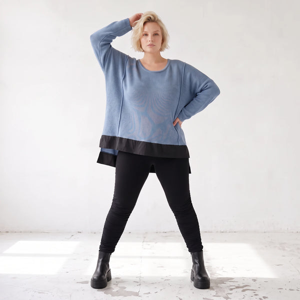 Strickpullover aus Baumwolle weich und warm mit Vokuhila Schnitt und Seitenschlitzen
