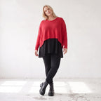 Strickpullover aus Baumwolle mit V-Ausschnitt kastiger Passform und seitlichen Schlitzen
