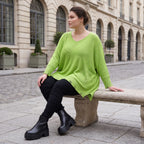 Strickshirt in Matchagrün mit Destroyedlook A-Linie Langarm und aufgesetzten Taschen