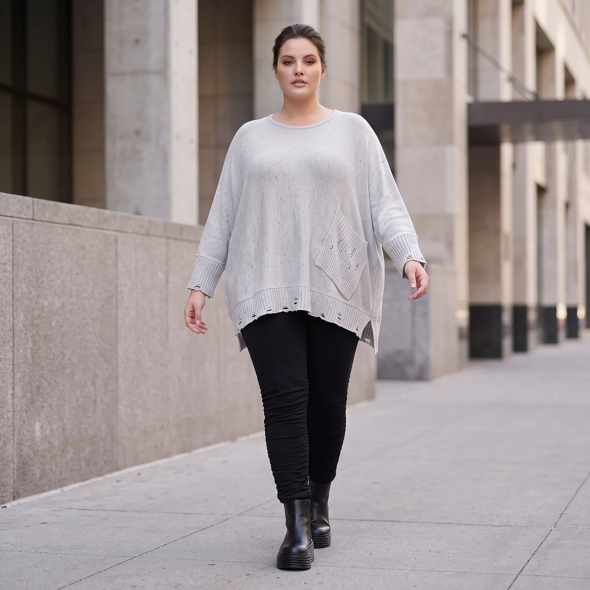 Grauer Strickpullover in A-Linie aus weichem Baumwollmix mit Stretch kuschelig warm