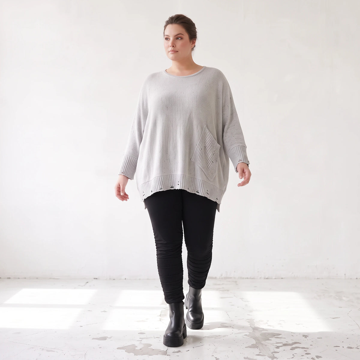 Grauer Strickpullover in A-Linie aus weichem Baumwollmix mit Stretch kuschelig warm