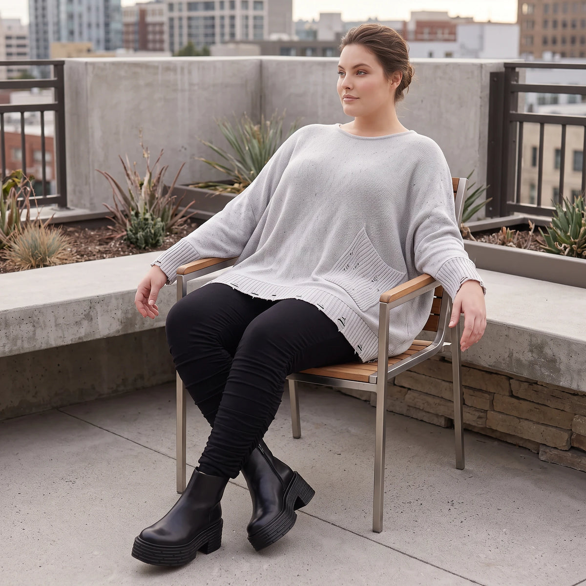 Grauer Strickpullover in A-Linie aus weichem Baumwollmix mit Stretch kuschelig warm