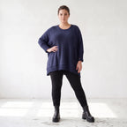 Strickshirt in A-Linie mit Rundhalsausschnitt Destroyedoptik und aufgesetzten Taschen