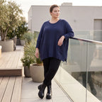 Strickshirt in A-Linie mit Rundhalsausschnitt Destroyedoptik und aufgesetzten Taschen