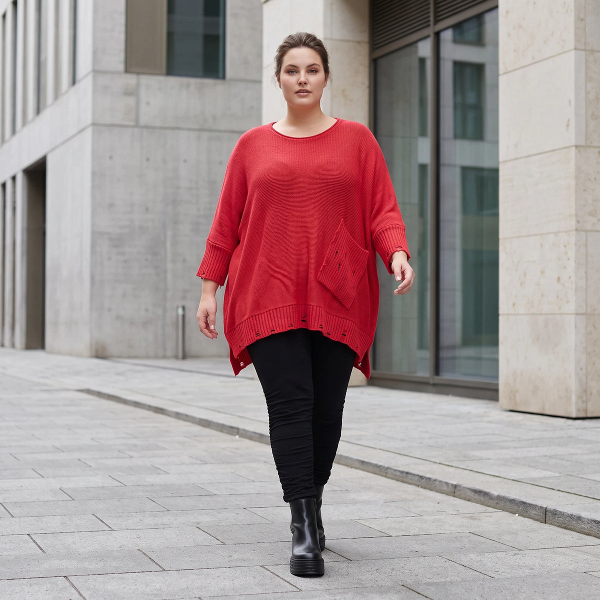 Warmes rotes Strickshirt in A-Linie aus weicher dehnbarer Stretchware mit Destroyedoptik
