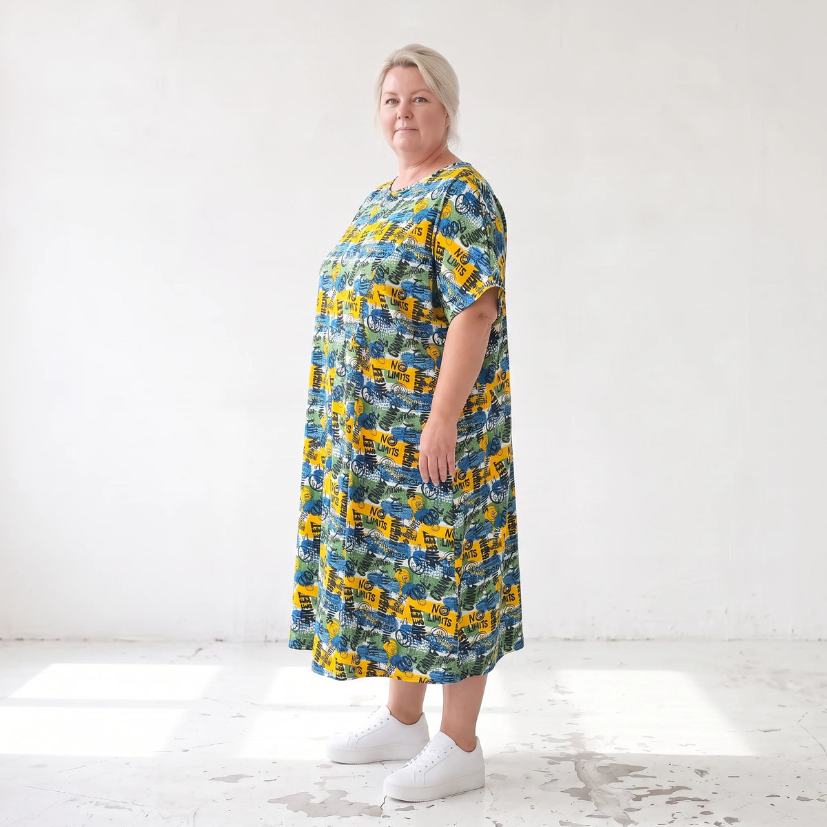 Kleid im Ballonschnitt aus Baumwolljersey mit Gelb/Multi Print und elastischem Komfort