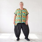 Vokuhilaweste aus softem Stretchjersey mit Netzdetail und lockerem Schnitt modern chic