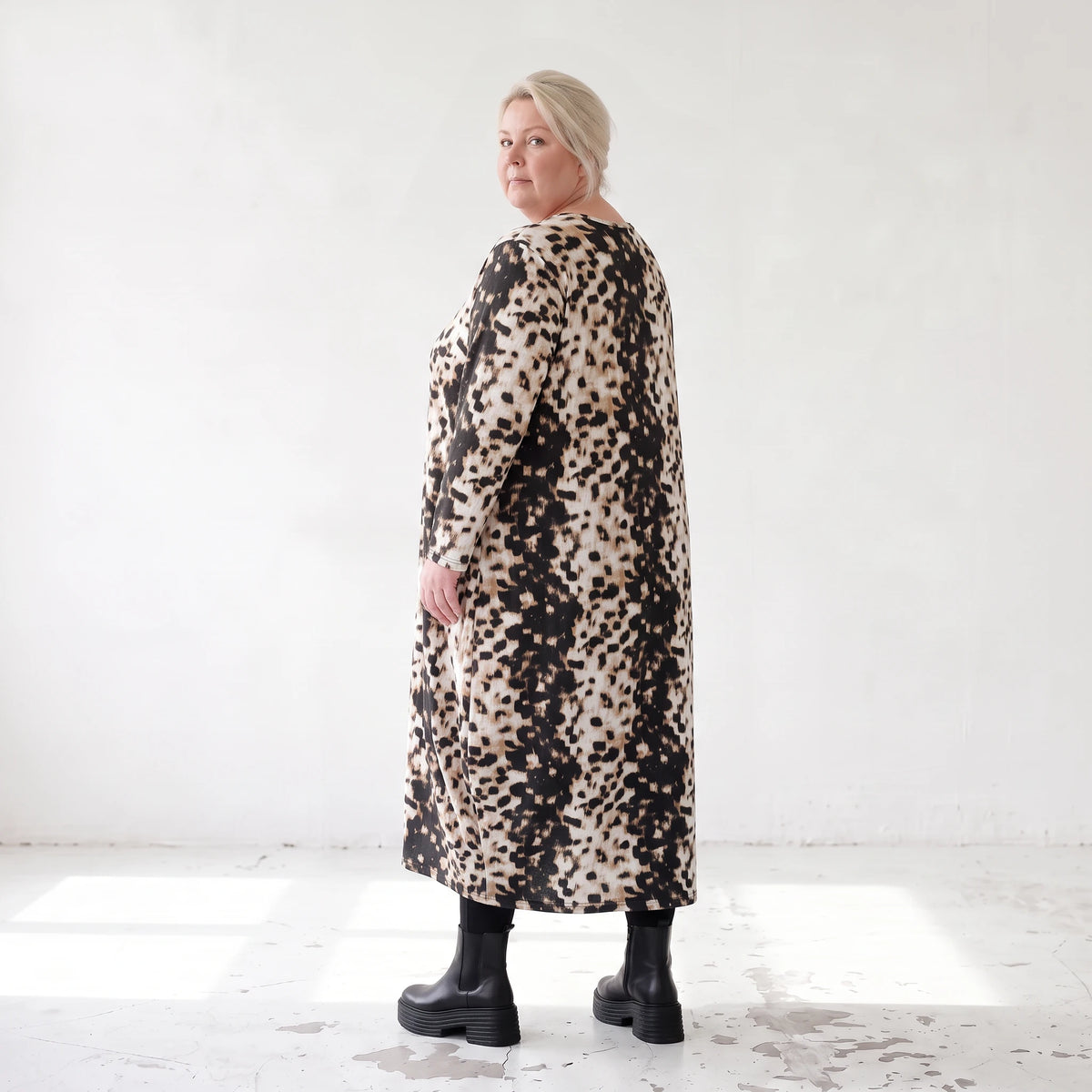 Twillkleid in Ballonform mit Rundhalsausschnitt Langarm aus Viskosemix mit Softstretch