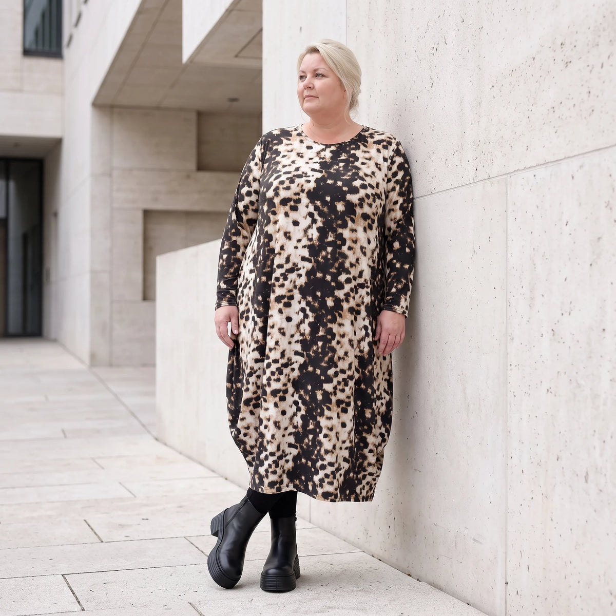 Twillkleid in Ballonform mit Rundhalsausschnitt Langarm aus Viskosemix mit Softstretch