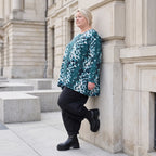 Langarmshirt in Petrol/Weiß aus weichem Stretch Twill mit Rundhalsausschnitt in A-Linie
