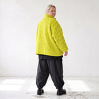 Limettefarbene Teddyjacke aus Kuschelfleece mit kastiger Passform für Wintertage ideal