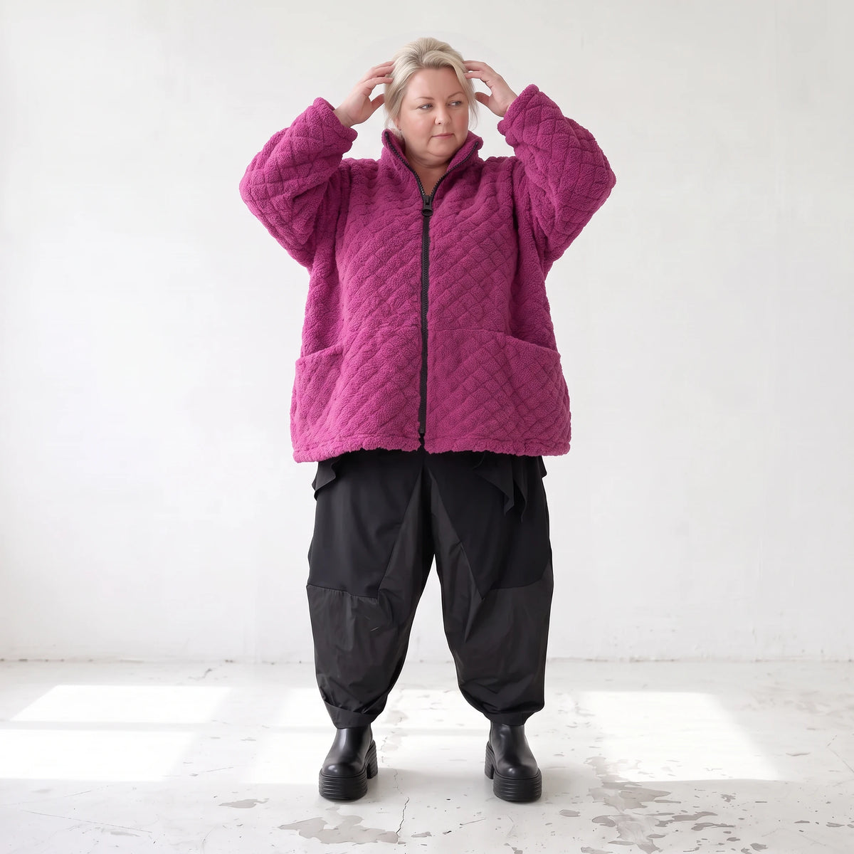 Fuchsia Teddyjacke mit kastigem Schnitt Stehkragen Reißverschluss und Nahttaschen