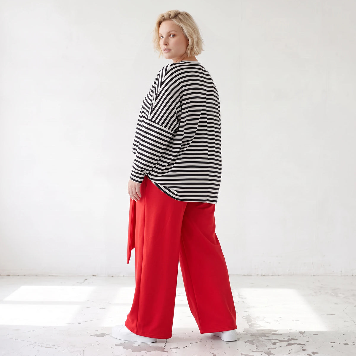 Warme Marlenehose aus Fleece mit Stretch elastischem Bund Bindegürtel und weitem Bein