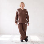 Braune Ballonhose aus weichem Fleece mit elastischem Bund und Taschen mit Klappe vorn