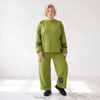 Ballonhose aus weichem Fleece in Olivgrün mit Stretch und elastischem Bund bequem lässig
