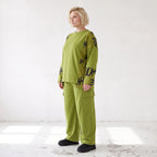 Ballonhose aus weichem Fleece in Olivgrün mit Stretch und elastischem Bund bequem lässig