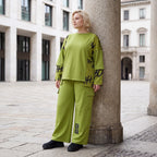 Ballonhose aus weichem Fleece in Olivgrün mit Stretch und elastischem Bund bequem lässig