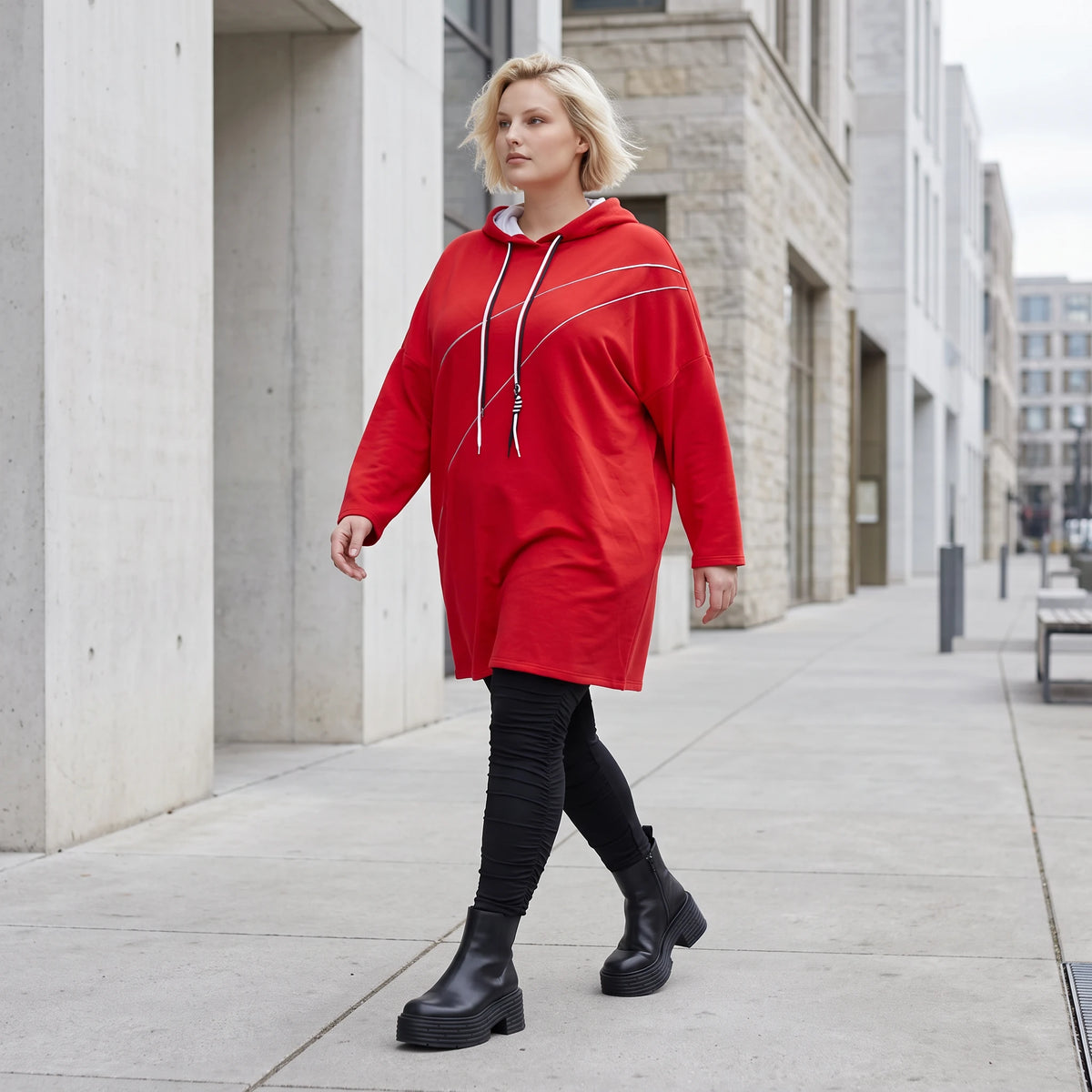 Roter Fleece Hoody in lässiger Passform kuschelig weich warm und bequem für kalte Tage