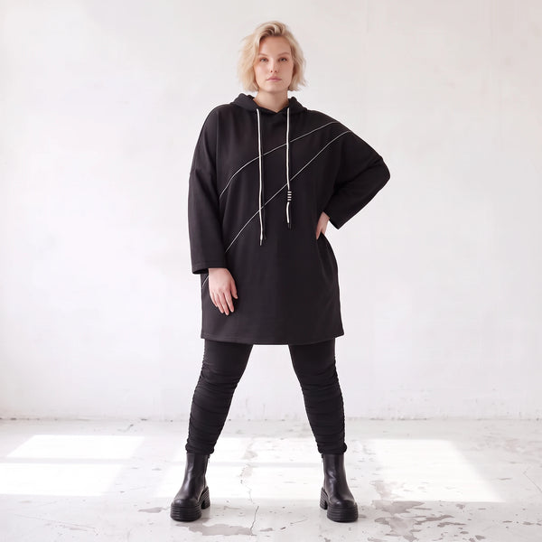 Schwarzer Fleece Hoody mit Stretch in gerader Form kuschelig weich und herrlich bequem