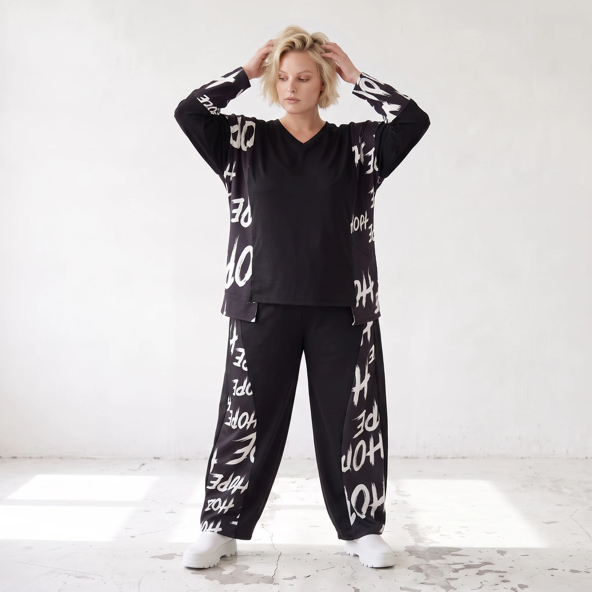 Ballonhose aus weichem Fleece mit Schnürbund und schmal zulaufendem Bein für den Winter