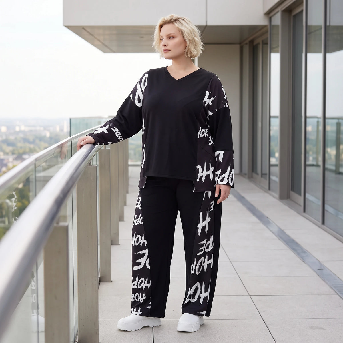 Ballonhose aus weichem Fleece mit Schnürbund und schmal zulaufendem Bein für den Winter