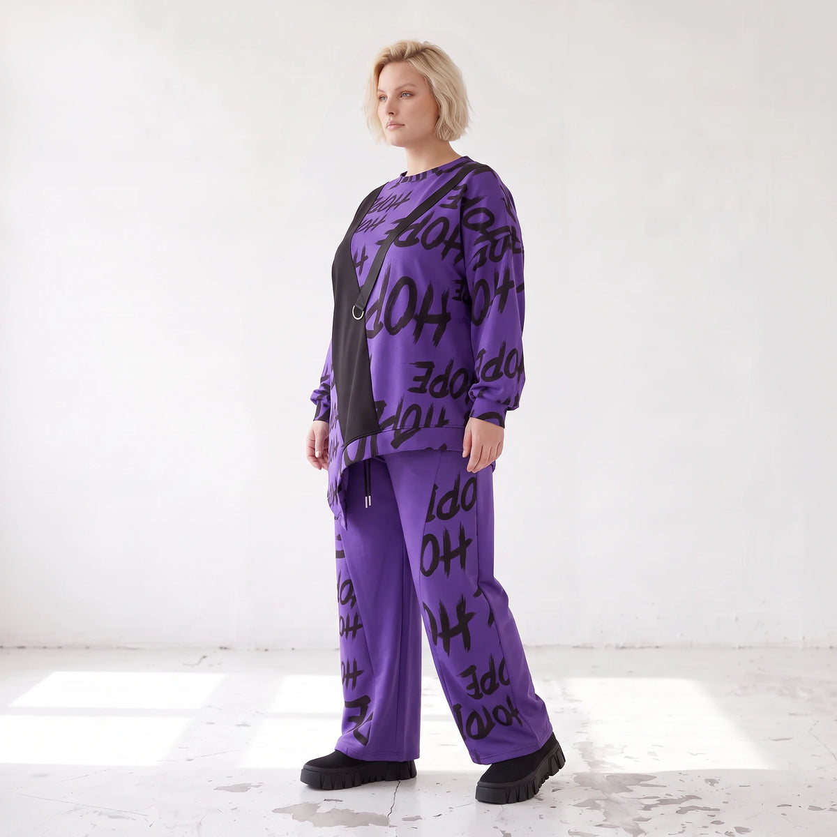 Lila Fleecelangarmshirt mit asymmetrischem Schnitt und Zipfelsaum samt Stretchkomfort