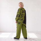 Olivgrünes Fleeceshirt mit asymmetrischem Schnitt und Zipfelsaum weich und wärmend