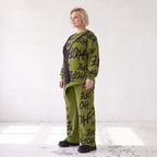 Olivgrünes Fleeceshirt mit asymmetrischem Schnitt und Zipfelsaum weich und wärmend