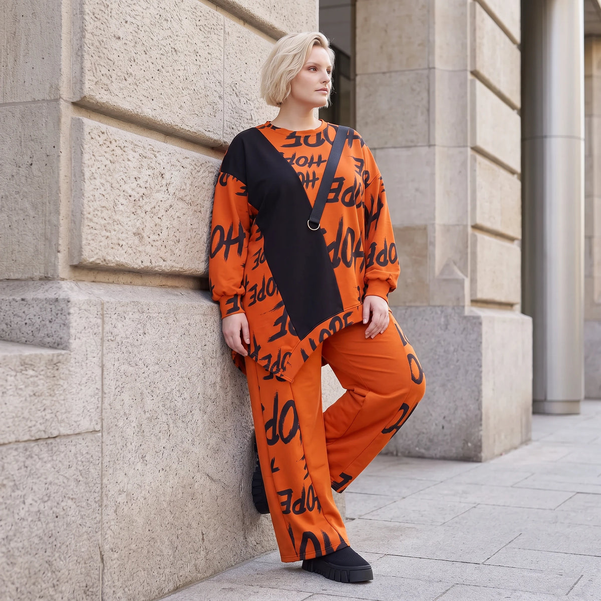 Fleeceshirt in Rost mit asymmetrischem Schnitt Zipfelsaum Stretch warm weich kuschelig