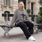 A-Linie Langarmshirt aus feinem Stretchjersey in Schwarz/Weiß mit seitlichen Schlitzen