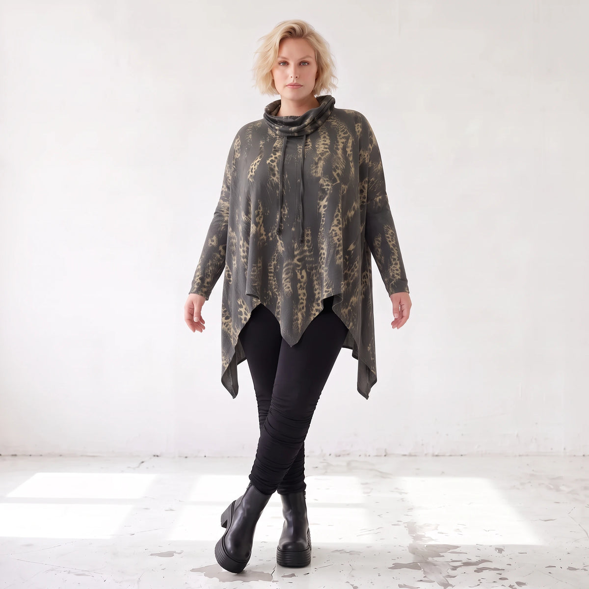 Wintershirt aus weichem Baumwolljersey mit Stretch in A-Linie Rollkragen mit Tunnelzug