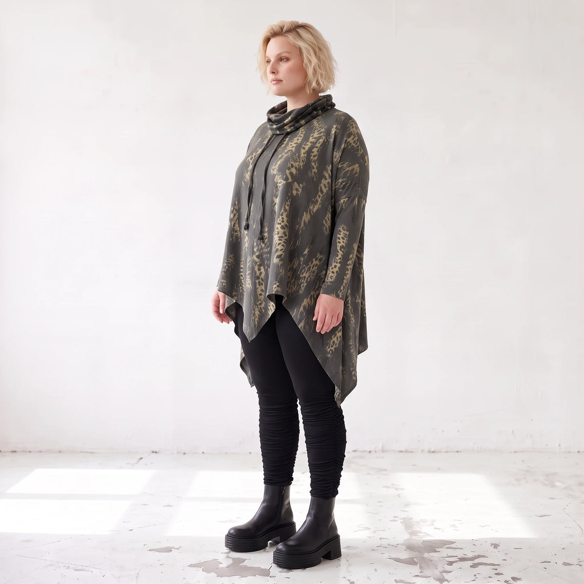 Wintershirt aus weichem Baumwolljersey mit Stretch in A-Linie Rollkragen mit Tunnelzug