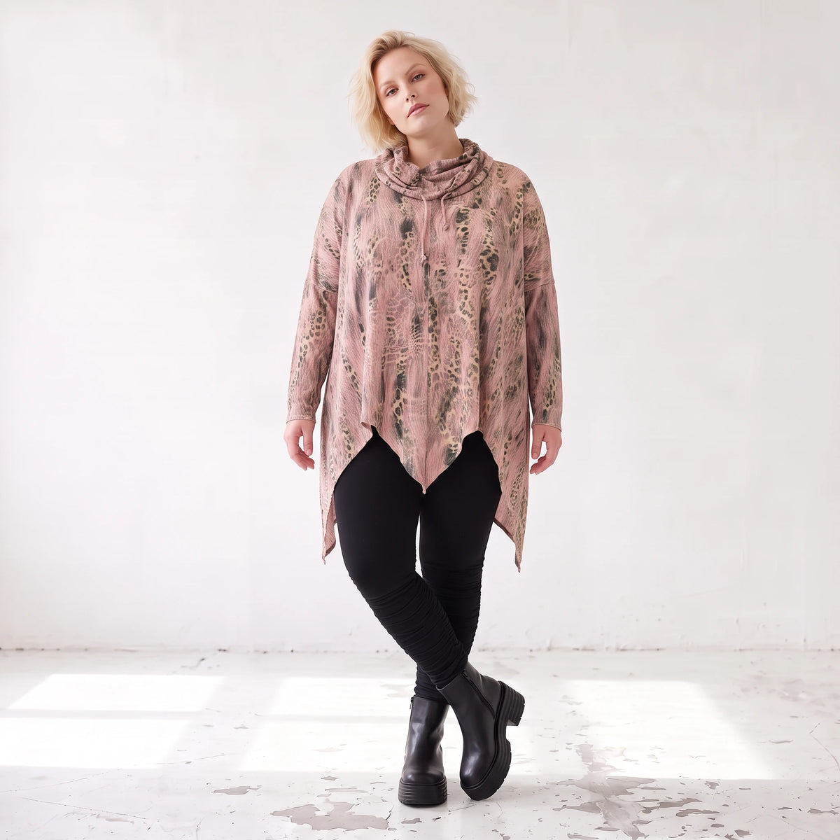 Wintershirt in Rosa/Beige mit Rollkragen Tunnelzug Zipfelsaum und Baumwolle A-Linie