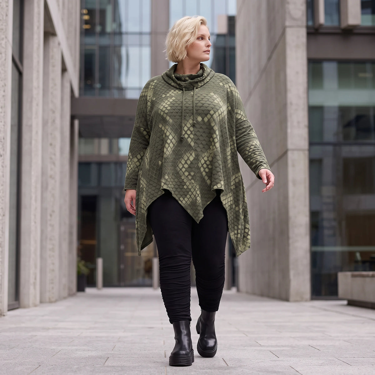 Wintershirt aus Baumwolljersey mit Rollkragen Tunnelzug und Zipfelsaum in A-Linie weich