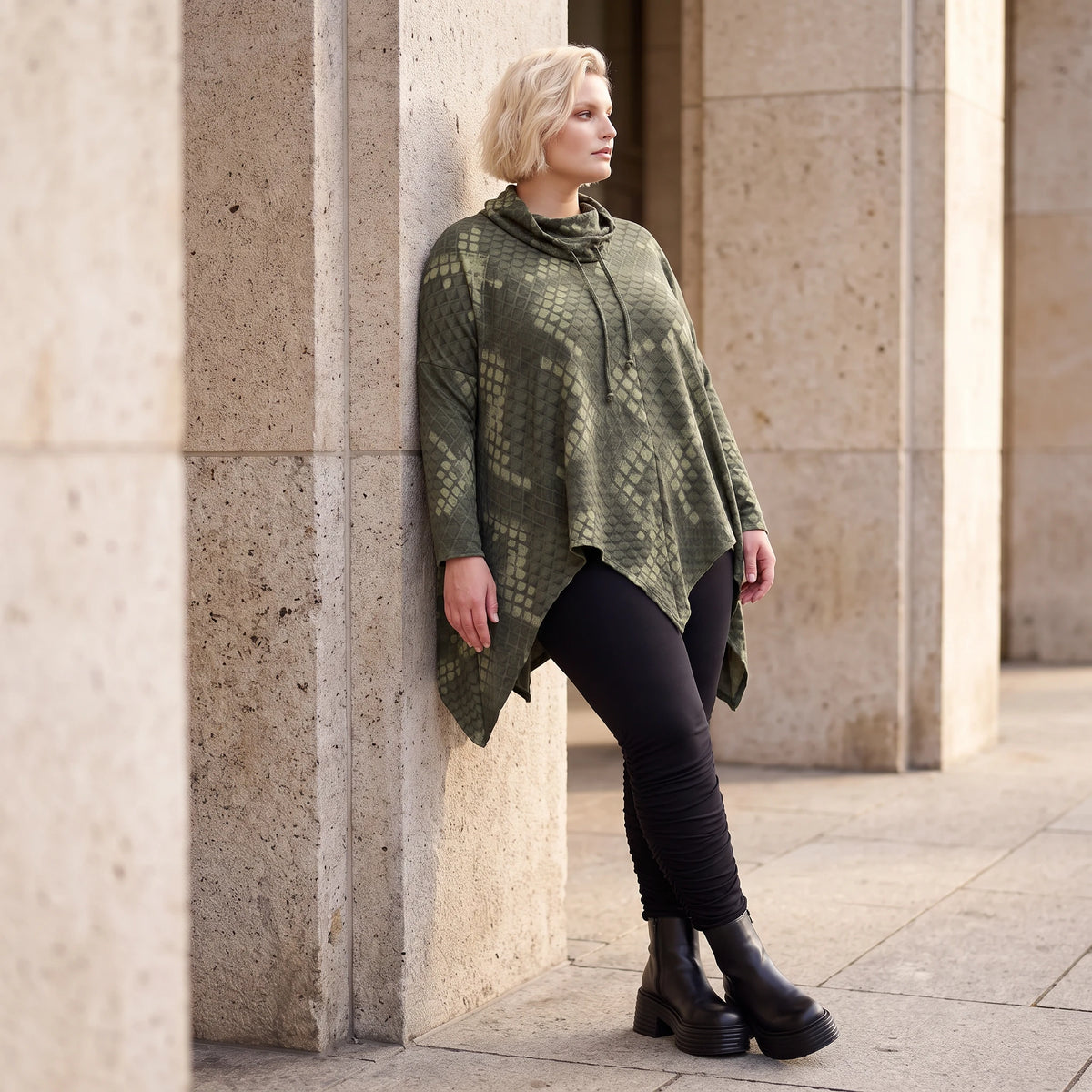 Wintershirt aus Baumwolljersey mit Rollkragen Tunnelzug und Zipfelsaum in A-Linie weich