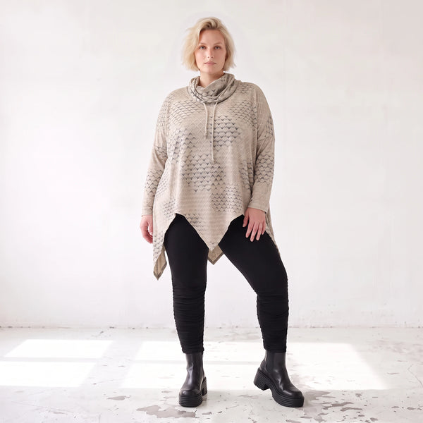 Baumwolljersey Langarmshirt in Beige/Grau mit Rollkragen A-Linie und asymmetrischem Saum