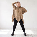 Shirt in A-Linie mit Rollkragen Tunnelzug und Zipfelsaum Beige/Braun aus Baumwolle