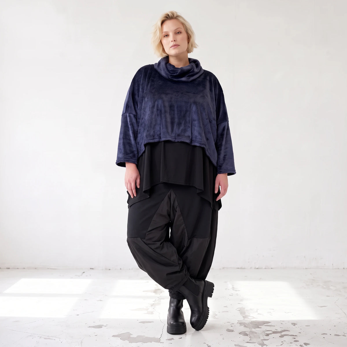 Plüschpullover mit Rollkragen in kastiger Passform flauschig warmes modernes Winterbasic