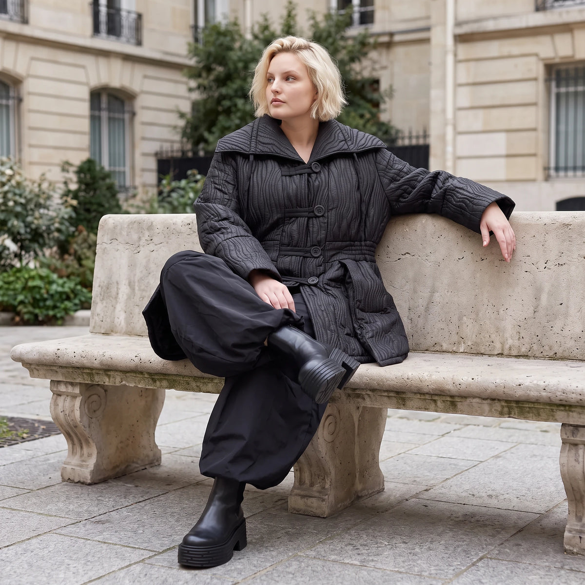 Winterjacke in Lederimitatoptik mit Tunnelzug Hemdkragen Knopfleiste und warmer Haptik