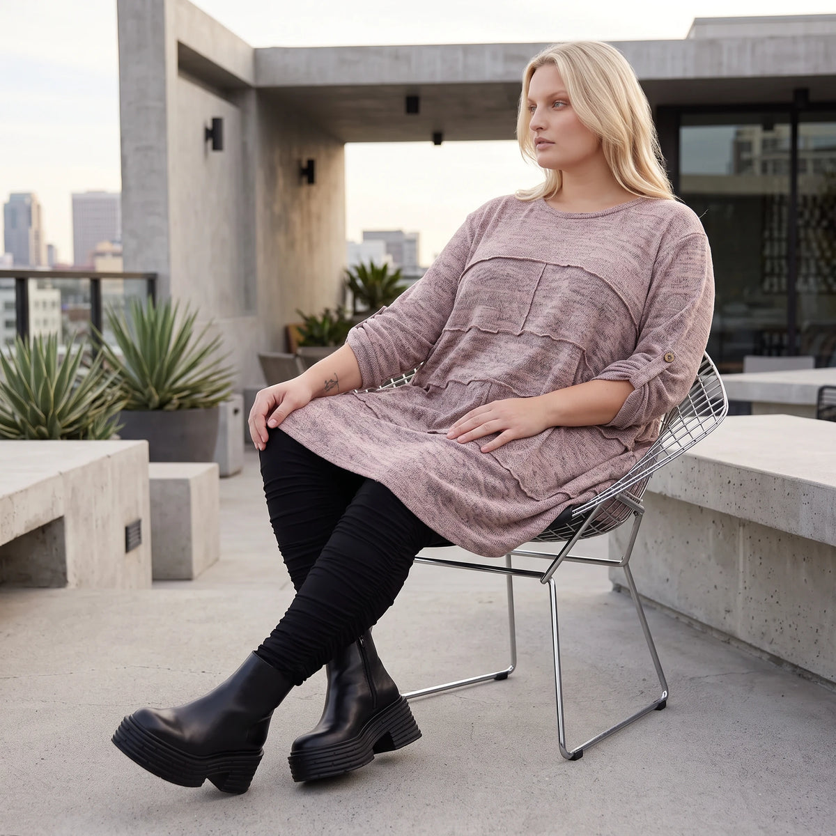 Kuschelig warmer Strickpullover in A-Linie mit Rundhalsausschnitt und Stretchkomfort
