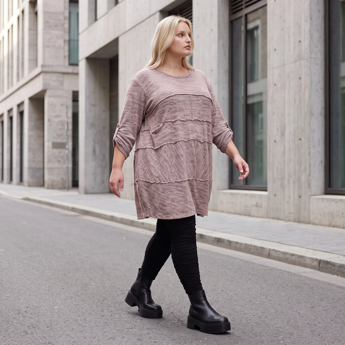 Kuschelig warmer Strickpullover in A-Linie mit Rundhalsausschnitt und Stretchkomfort